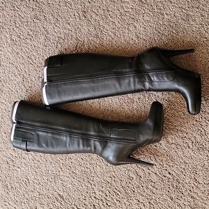Women size 7.5 boots